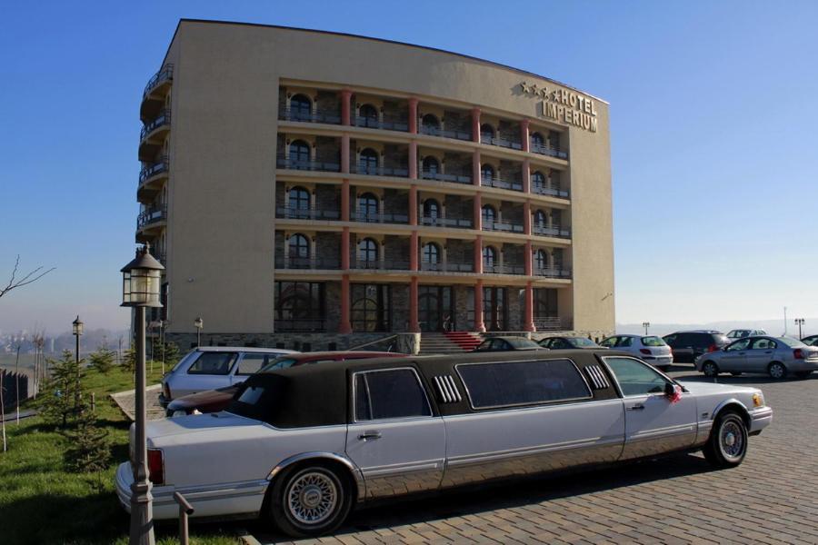 Hotel Imperium Suceava Exteriör bild